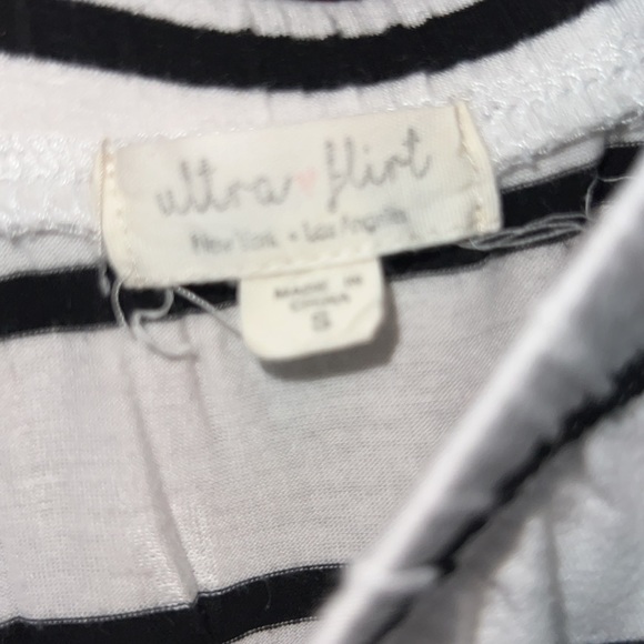 black and white off shoulder shirt - Picture 4 of 4